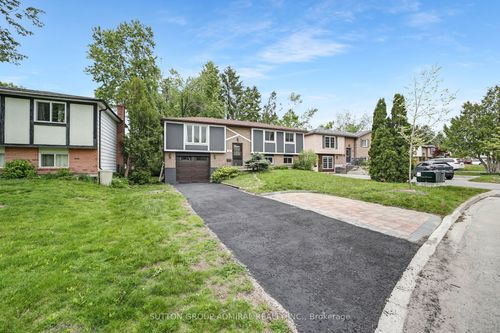 14 Chippawa Crt, Barrie, ON, L4M5N8 | Card Image