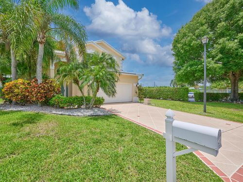 10889 Fillmore Dr, Boynton Beach, FL, 33437-3955 | Card Image