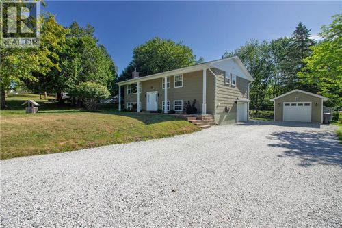110 Nottingham Dr, Quispamsis, NB, E2E1G7 | Card Image