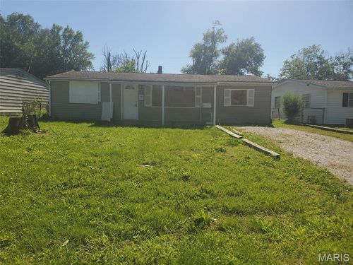 240 Saint John Dr, Cahokia, IL, 62206-2444 | Card Image