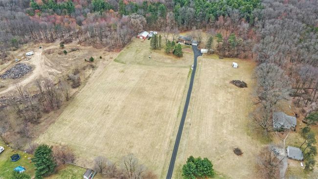 2725 W B Ave, House other with 4 bedrooms, 3 bathrooms and null parking in Plainwell MI | Image 12