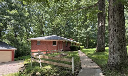 431 Van Hook Dr, Ashland City, TN, 37015-1714 | Card Image