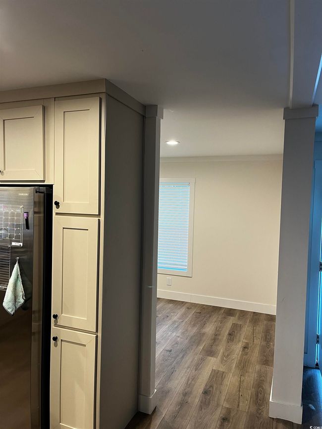 View of pantry | Image 7