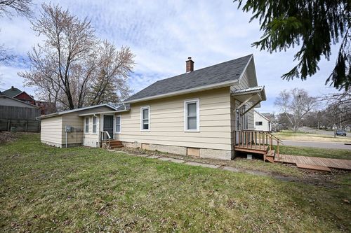 1665 2nd Ave, Cumberland, WI, 54829-9229 | Card Image