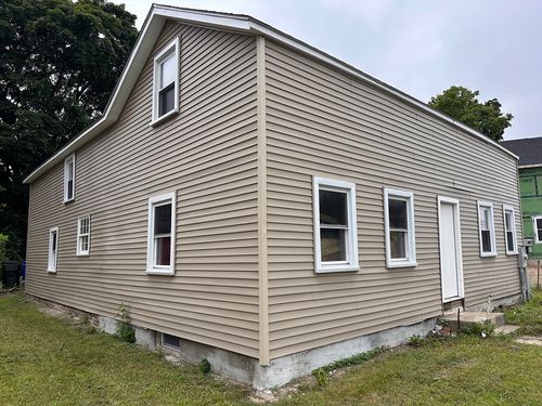 138 Magazine St, Springfield, MA, 01109-4017 | Card Image