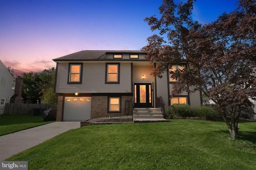 1017 Micawber Dr, WILLIAMSTOWN, NJ, 08094-2130 | Card Image