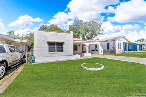 627 Cottonwood Ave, San Antonio, TX, 78225-1912 | Card Image