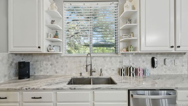 212 Wentworth, House other with 4 bedrooms, 3 bathrooms and null parking in Spring Branch TX | Image 7