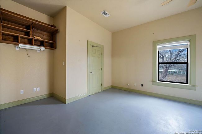 6170 County Road 332, Home with 4 bedrooms, 4 bathrooms and null parking in Jourdanton TX | Image 22
