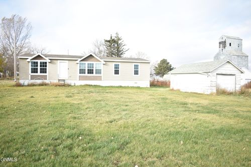 108 Charles St, Robinson, ND, 58478-7803 | Card Image