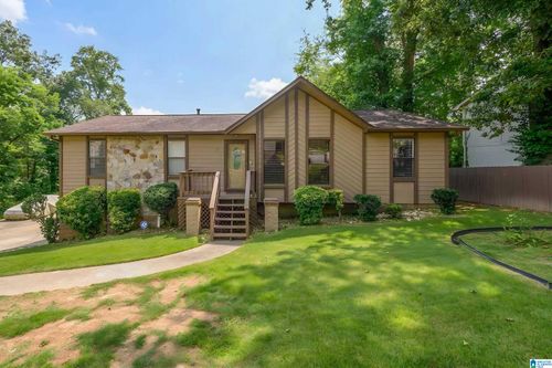 17 Freda Jane Ln, Birmingham, AL, 35215-7009 | Card Image