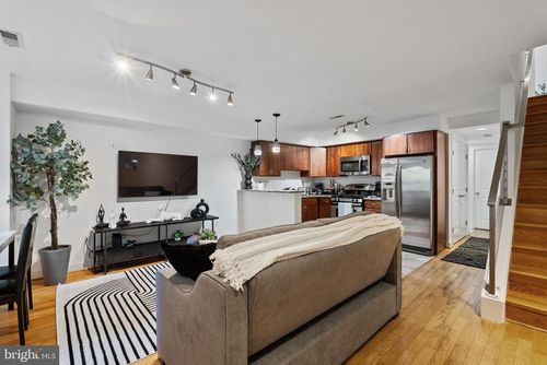 apt-2-18 N St Nw, WASHINGTON, DC, 20001-2278 | Card Image
