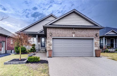 130 Bridge Cres, Palmerston, ON, N0G2P0 | Card Image