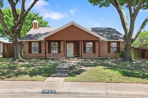 1037 Whitewater Trl, Desoto, TX, 75115-1407 | Card Image