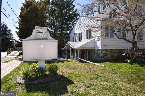 a-400 W Bridge St, Morrisville, PA, 19067-2304 | Card Image