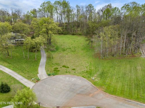 32-300 Franklin Estates Lane, Greenback, TN, 37742 | Card Image