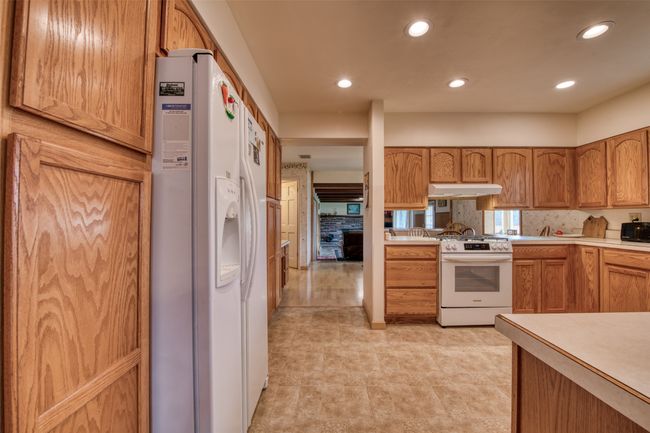 Kitchen | Image 22