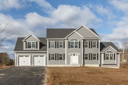 4 Haystack Circle, Pelham, NH, 03076 | Card Image