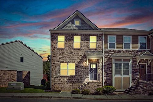 256 Ismal Dr Sw, Atlanta, GA, 30331-6033 | Card Image