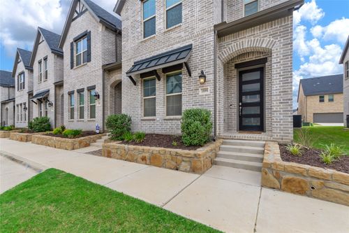 1899 Melinda Ln, Farmers Branch, TX, 75234-4894 | Card Image