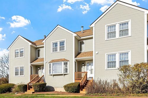 172-172 Patrick Rd, Tewksbury, MA, 01876-4705 | Card Image