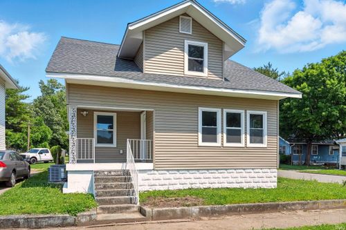 1025 S Gallatin St, Marion, IN, 46953-2202 | Card Image
