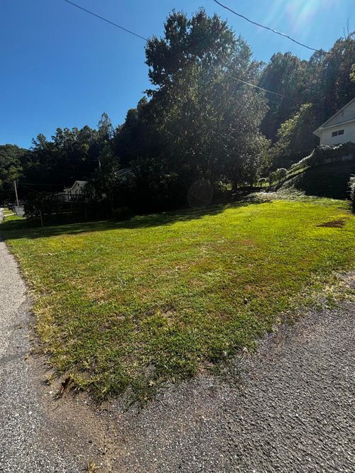 4921 Pond Creek Rd, Pinsonfork, KY, 41555-8524 | Card Image