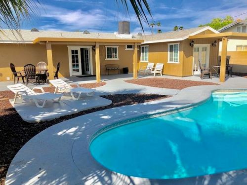 73427 Santa Rosa Way, Palm Desert, CA, 92260-2806 | Card Image
