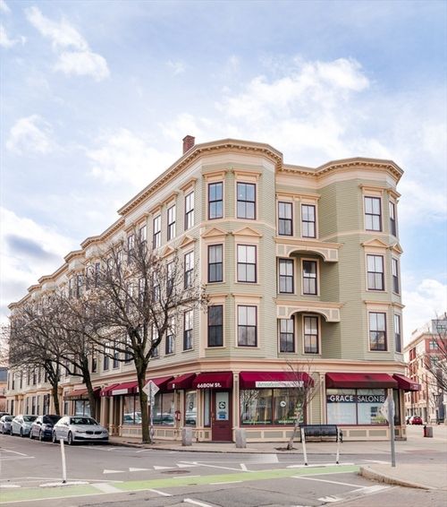 e-60 Bow St, Somerville, MA, 02143-2925 | Card Image