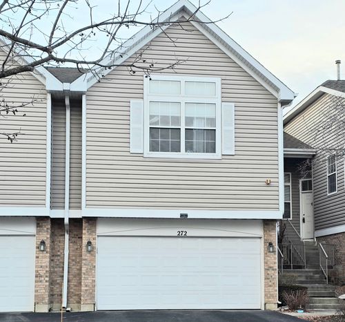 272 Prairie View Ln, Wheeling, IL, 60090-3223 | Card Image