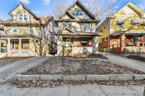 4031 Campbell St, Kansas City, MO, 64110-1113 | Card Image