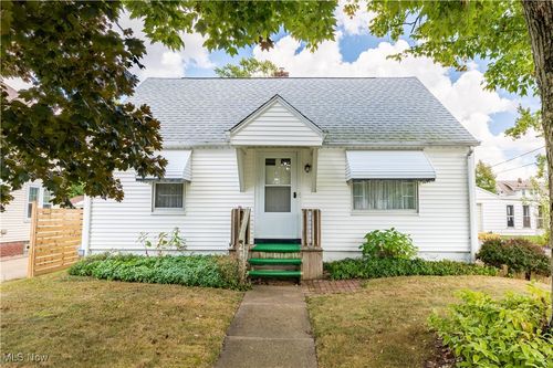 2120 Blenheim Ave, Alliance, OH, 44601-4507 | Card Image