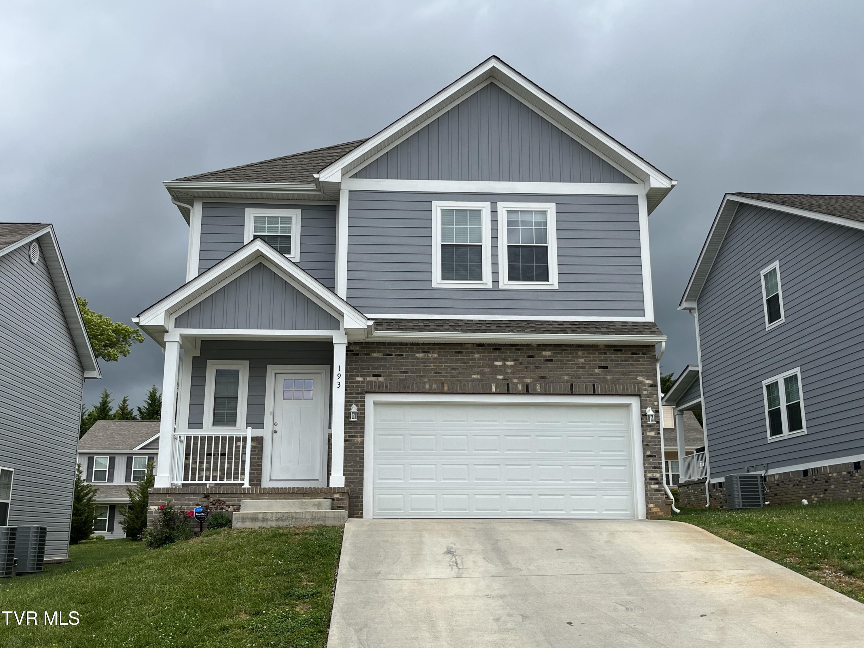 Ridge Pointe Dr, Johnson City, TN 37604