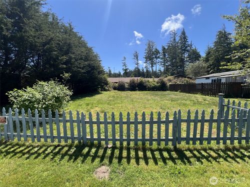 20207 Crane Pl, Ocean Park, WA, 98640-3107 | Card Image