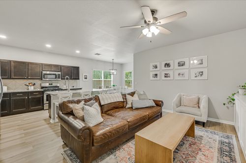 115 Cibolo Creek Dr, Kyle, TX, 78640-4283 | Card Image