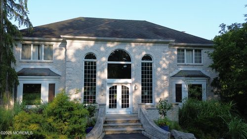 5 Lucas Ln, Millstone Township, NJ, 08510-7910 | Card Image