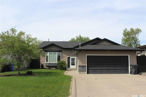 413 Brooks Road, Estevan, SK, S4A2P2 | Card Image