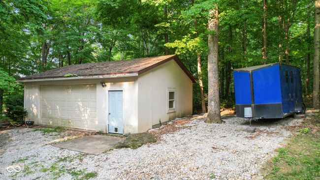 Outbuilding is perfect for additional parking and storage | Image 22