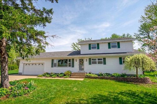 4726 Baxter Road, Cottage Grove, WI, 53527 | Card Image