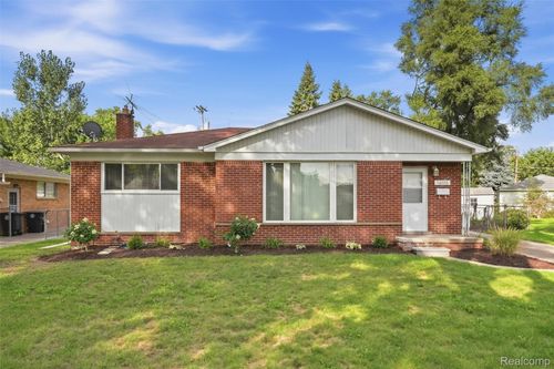 14313 Deering St, Livonia, MI, 48154-4683 | Card Image