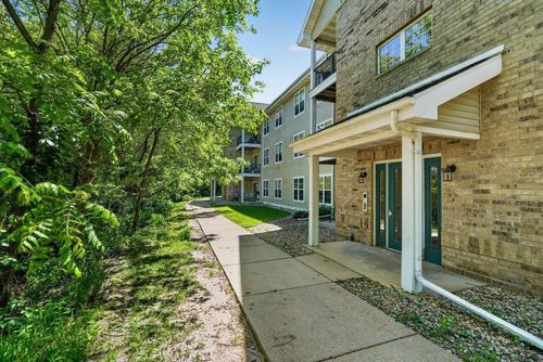 104-203 Kearney Way, Waunakee, WI, 53597-2413 | Card Image