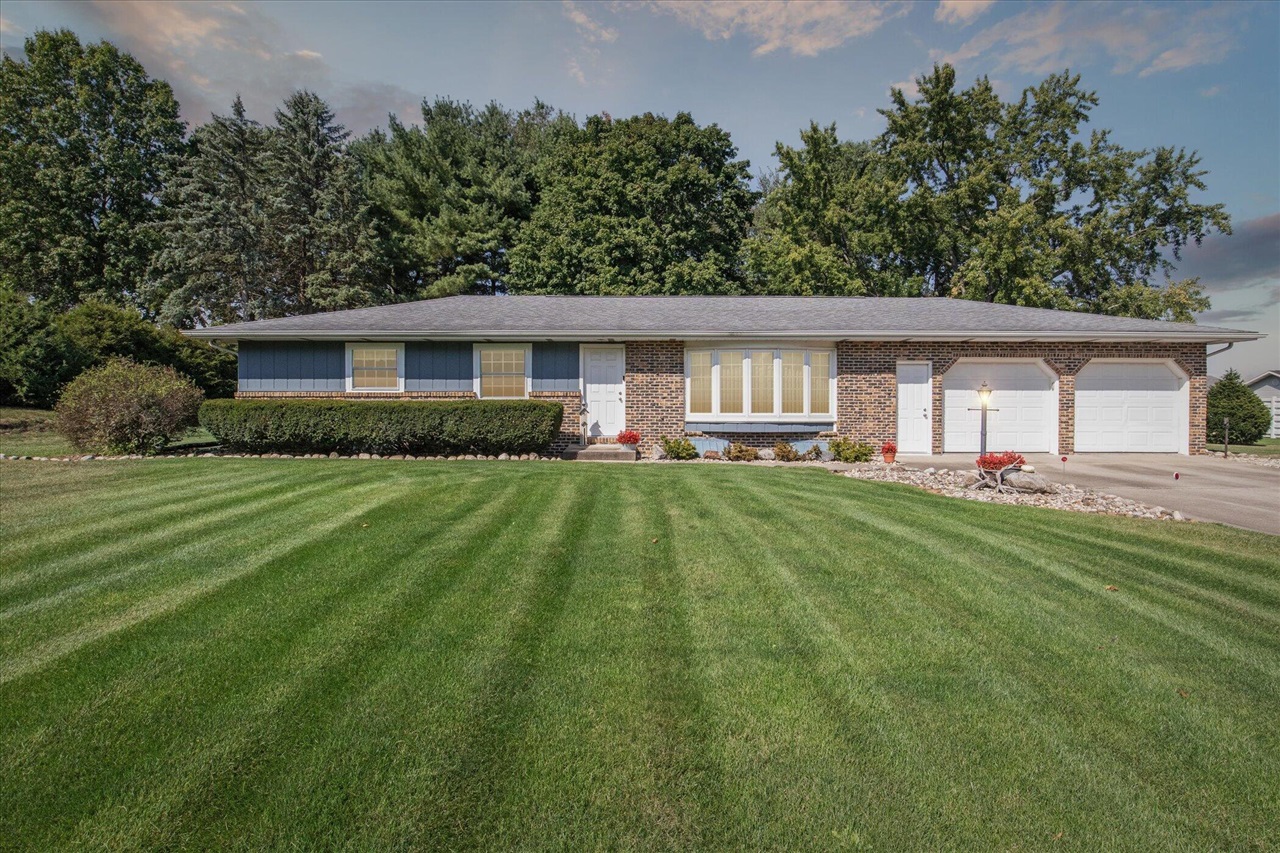 Frantz Dr, Niles, MI 49120