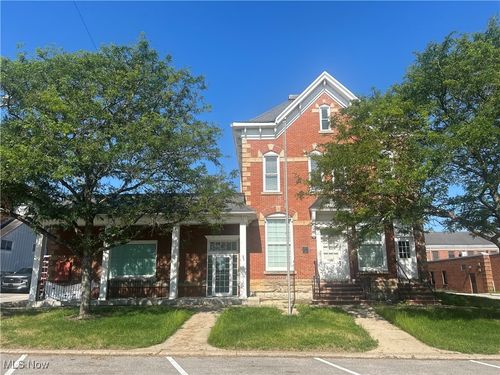 14522 N Cheshire St, Burton, OH, 44021-9804 | Card Image