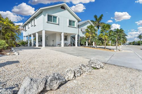 918 W Ocean Dr, Key Colony Beach, FL, 33051 | Card Image