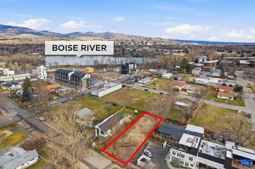 205 E 35th St, Garden City, ID, 83714-6514 | Card Image