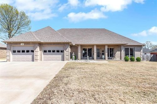 609 S 37th St, Paragould, AR, 72450-2647 | Card Image