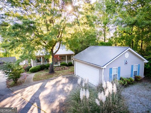 194 Sugar Cane Dr, Hartwell, GA, 30643-8120 | Card Image