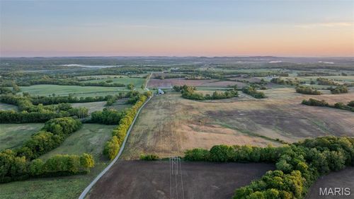 000 Walnut Hill Lane / Hwy B, Elsberry, MO, 63343 | Card Image