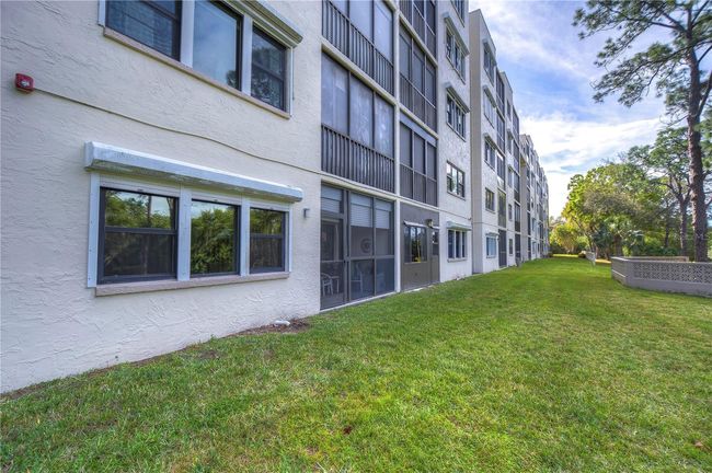 UNIT-109 - 8198 Terrace Garden Dr N, Condo with 2 bedrooms, 2 bathrooms and null parking in ST PETERSBURG FL | Image 28