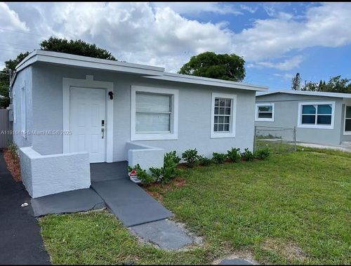 2726 Nw 4th Ct, Pompano Beach, FL, 33069-2109 | Card Image